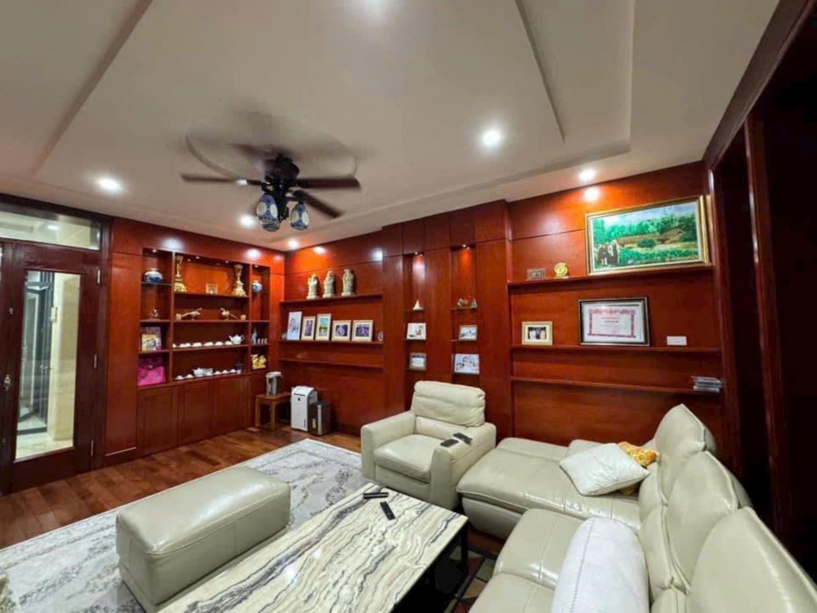 Giá tốt, bán nhà Vạn Bảo, nhà đẹp gần phố, 64m2, chỉ 26 tỷ 15985922