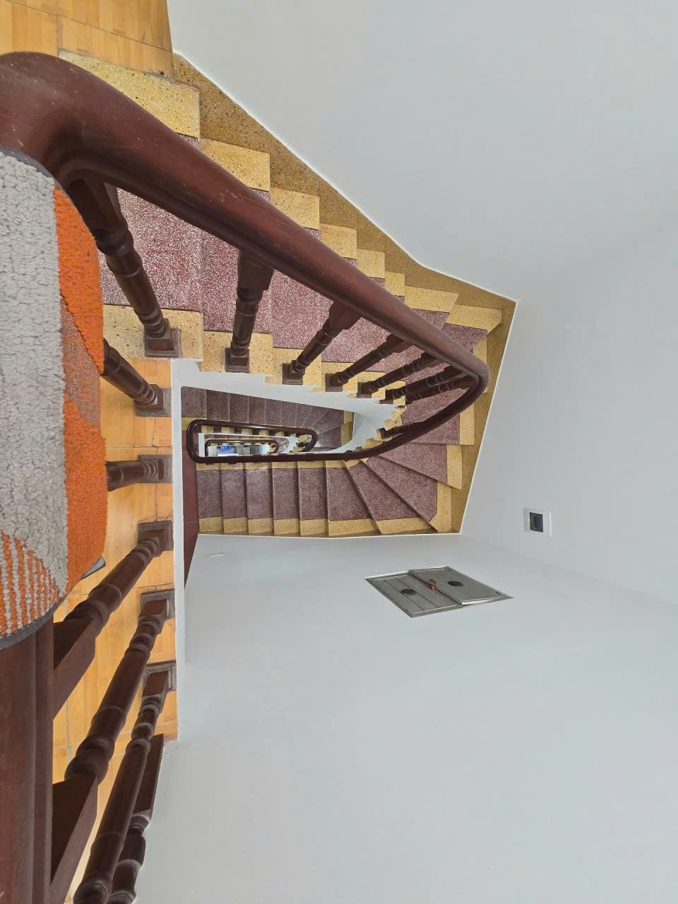 Bán nhà 4 tầng 40m2 - Vị trí đắc địa Phố Cổ Nhuế - Kinh doanh - Ngõ thông ô tô tránh 15985925