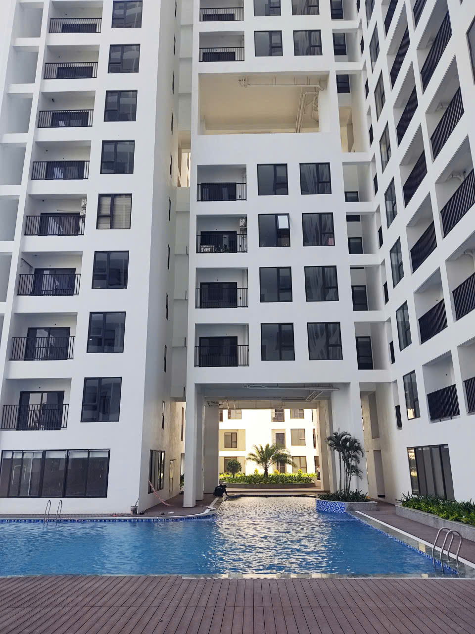 CHÍNH CHỦ CẦN BÁN GẤP CĂN HỘ CHUNG CƯ CAO CẤP – GIÁ TỐT! 15985982