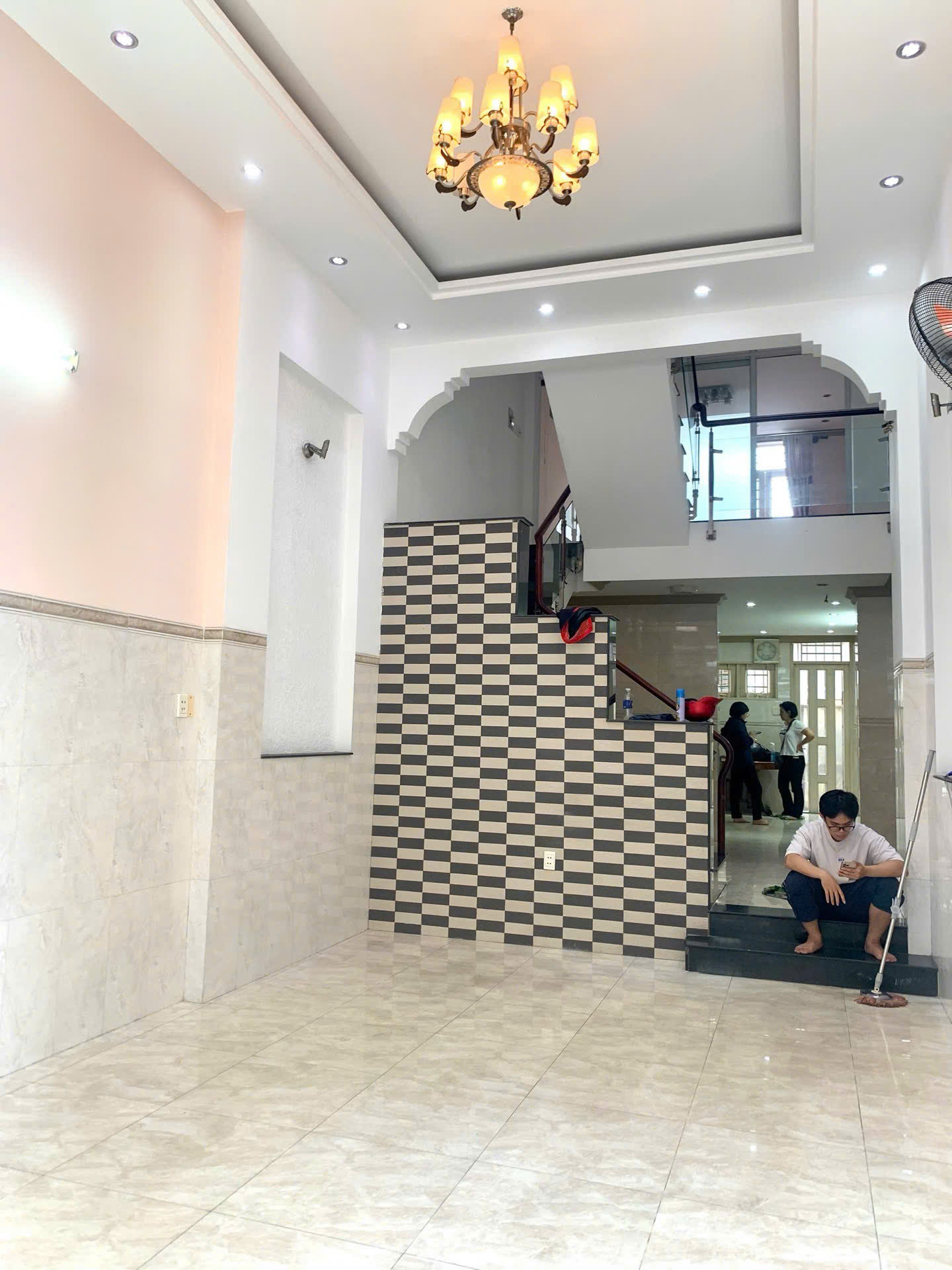 Bán nhà 2 tầng- hẻm xe hơi thông- ngã tư 4 xã Bình Trị Đông- chỉ 4 tỉ nhỉnh 15986022