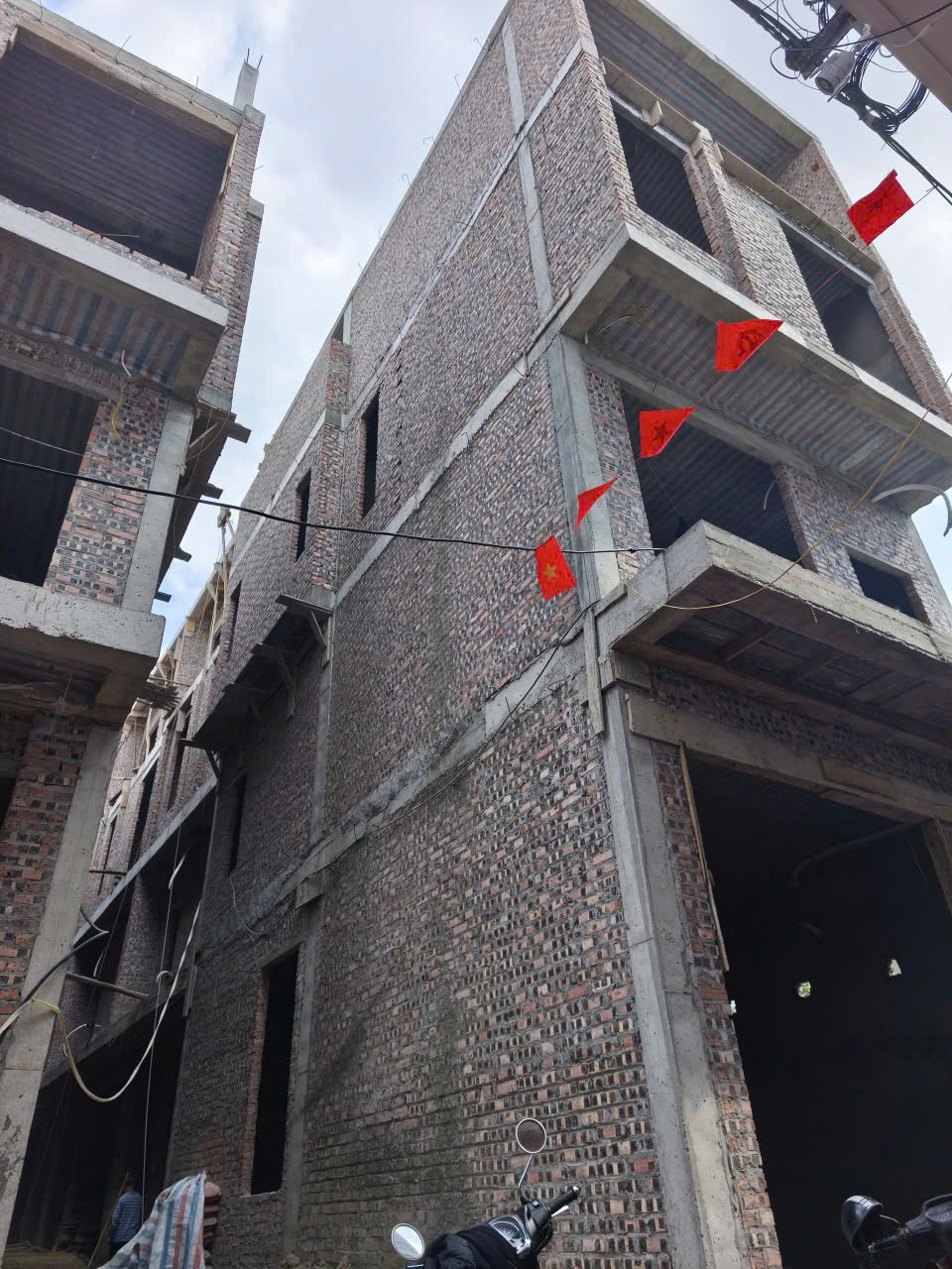 Mở bán dãy nhà 10 căn tại ngõ 5xx đường Ngô gia tự  15986042