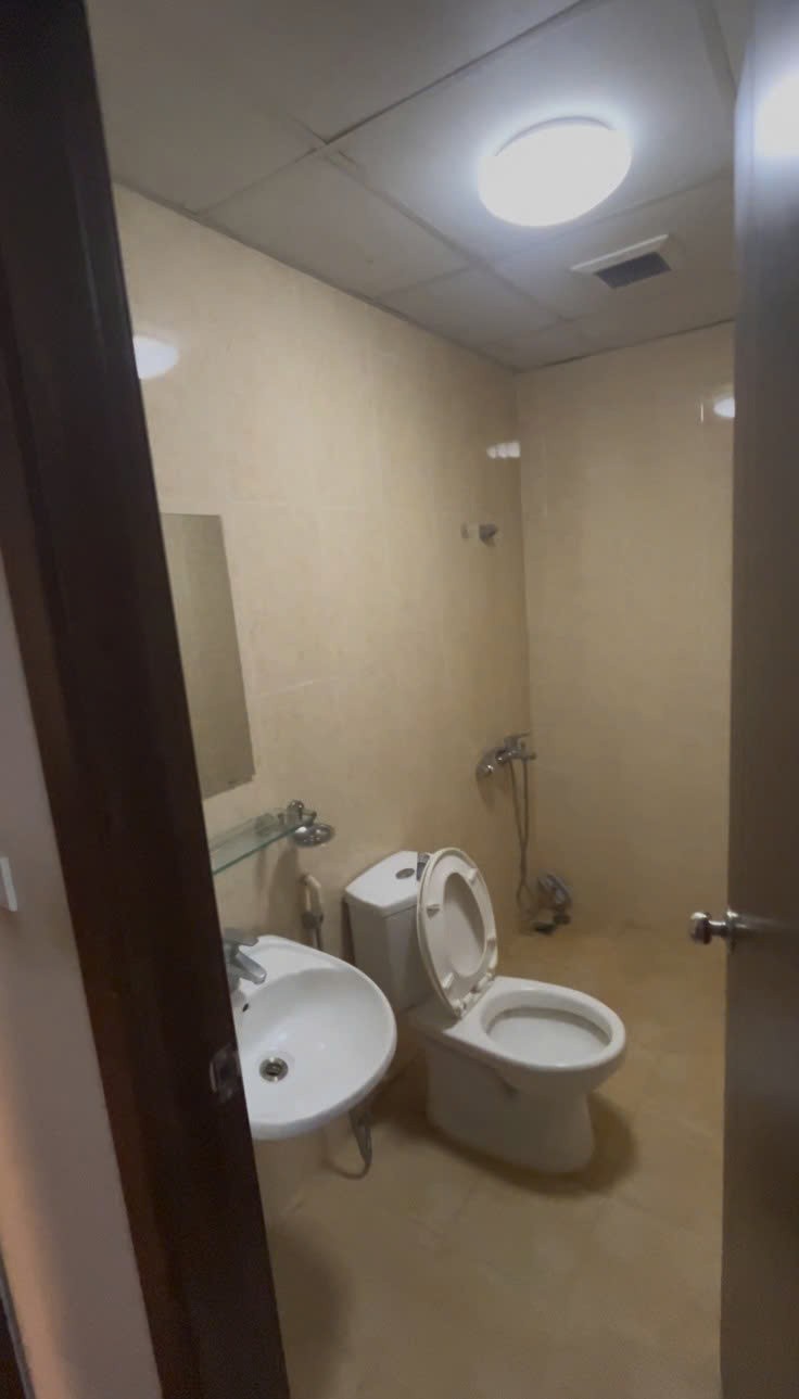 CĂN HỘ VIEW ĐẸP- GIÁ TỐT cần bán nhanh căn chung cư tầng trung The Vesta - Hà Đông, HN 15986057