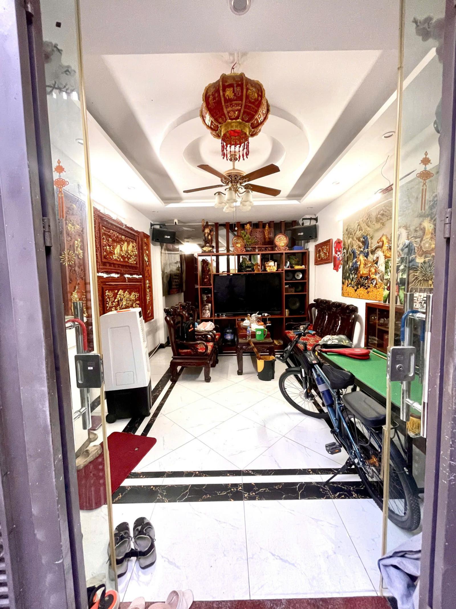 Bán gấp giá rẻ mặt đường Vườn Hồ 1, Bát Khối 91m, 4 tầng, mặt tiền 7m, 21.5 tỷ Long Biên. 15986063