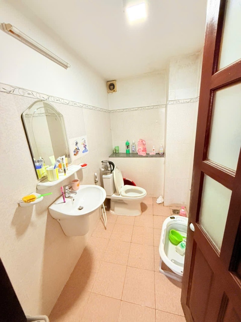 Bán nhà đường số 10, Phường Tăng Nhơn Phú, Q9, Thủ Đức, TP HCM. DT  91m2, 3 tầng, 4PN, sổ hồng, 15986076