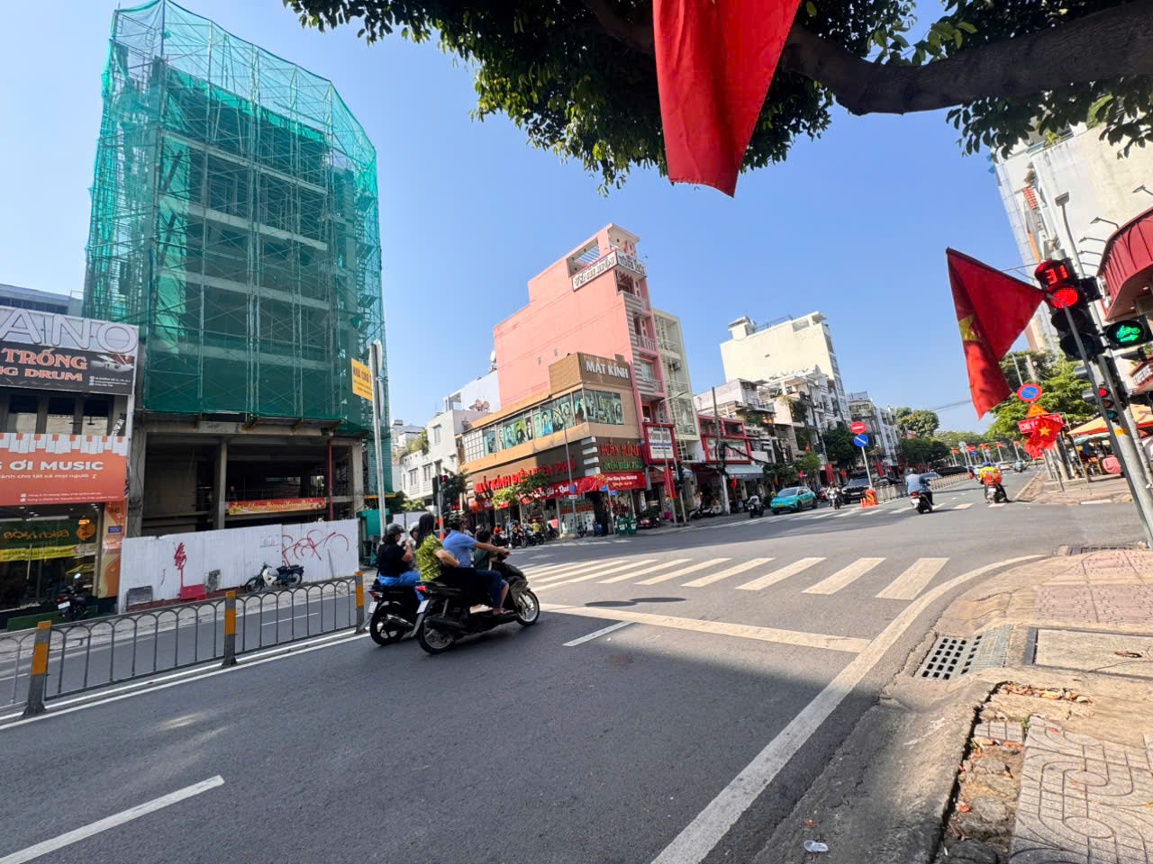 BÁN NHÀ 2 TẦNG MẶT TIỀN KHÁNH HỘI, QUẬN 4- NGANG LỚN 8,5M*16M- QHXD 7 TẦNG CÓ HẦM- CHỦ 1 ĐỜI XƯA 15986080