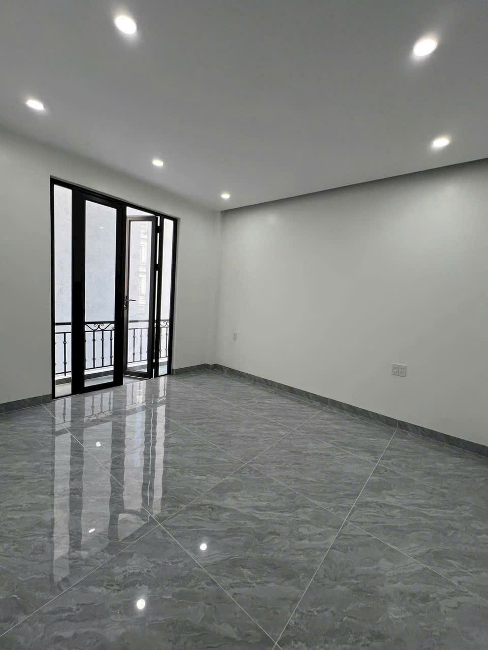 🍁🍁Nhà 4 tầng mới tinh ngõ 522 Ngô Gia Tự - 41m 4 tầng - Gần Chợ Cát Bi 15986082