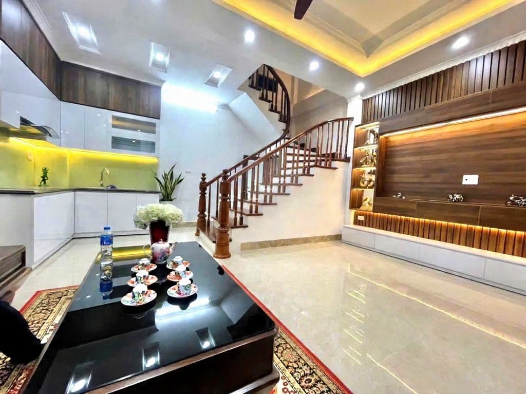 phan kế bính 35m x5 tầng x MT 5m7 giá 10,8 tỷ nhà đẹp,full nội thất 15986087