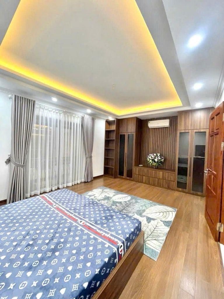 phan kế bính 35m x5 tầng x MT 5m7 giá 10,8 tỷ nhà đẹp,full nội thất 15986087