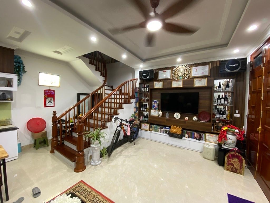 phan kế bính 35m x5 tầng x MT 5m7 giá 10,8 tỷ nhà đẹp,full nội thất 15986087