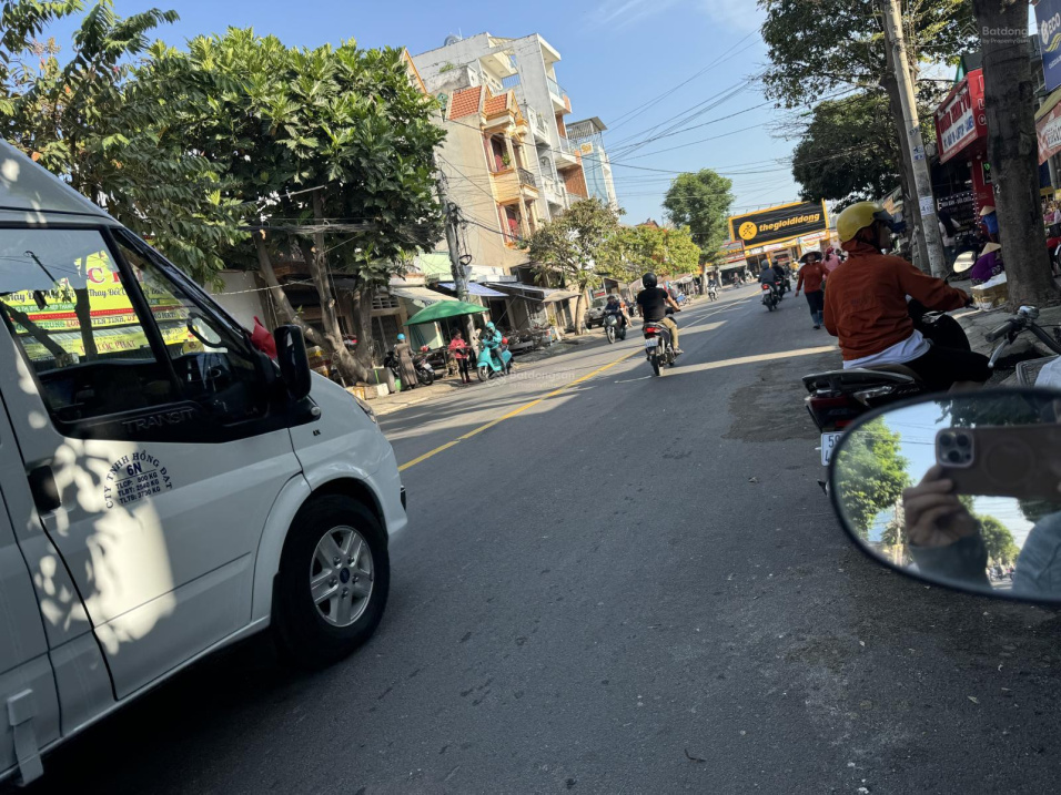 Bán nhà mặt tiền Dương Thị Mười, vị trí buôn bán mọi mặt hàng DT 7x25m, trệt hai lầu, giá 16.5 ty 15986109