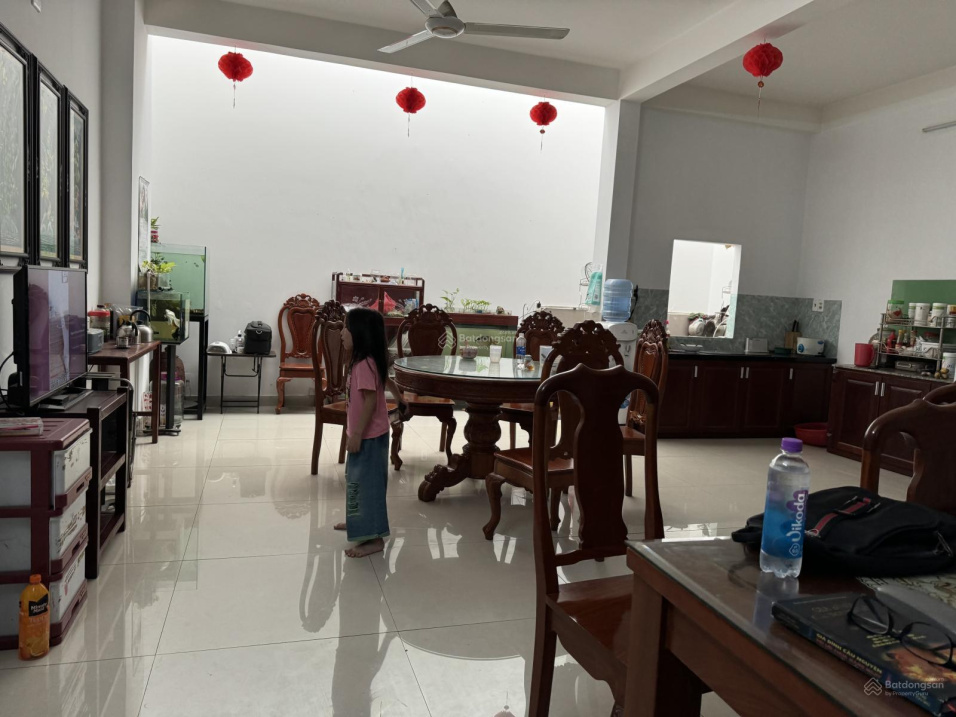 Bán nhà mặt tiền Dương Thị Mười, vị trí buôn bán mọi mặt hàng DT 7x25m, trệt hai lầu, giá 16.5 ty 15986112