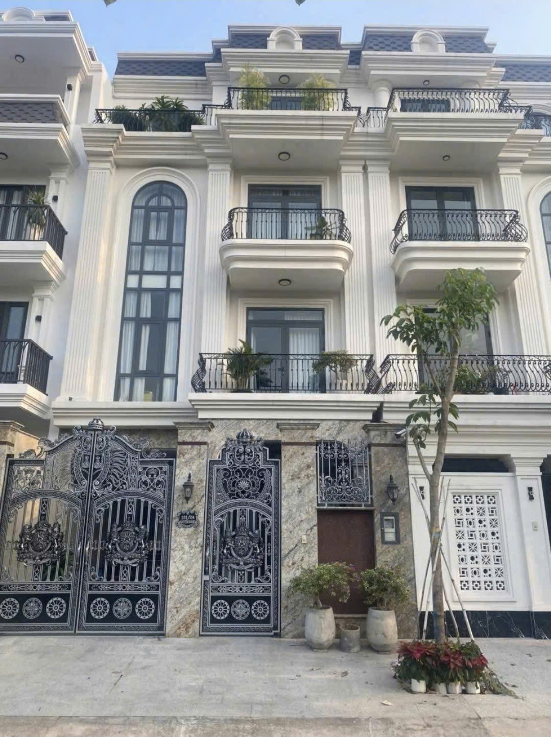 Nhà 7m ngang có thang máy, gara 2 xe tại An Phú – phù hợp ở và làm văn phòng 15986119