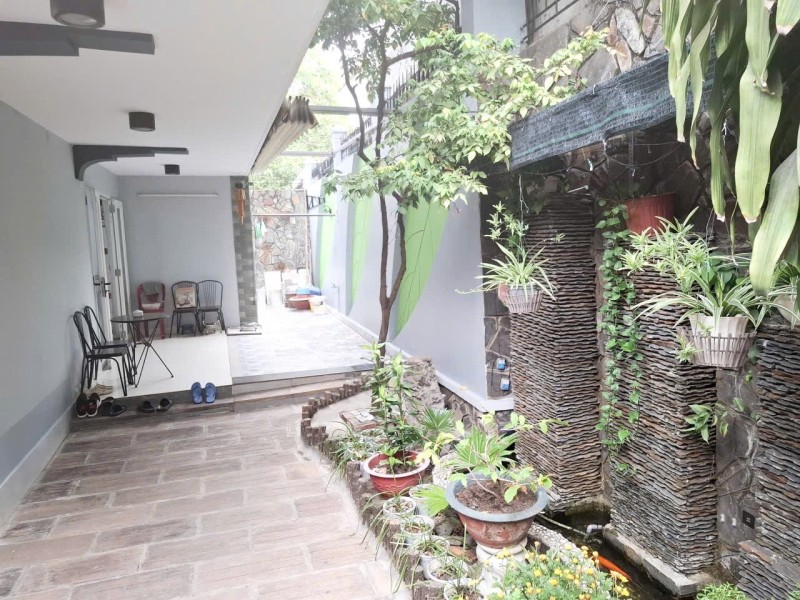 Bán biệt thự sân vườn đường só 38, Phường Hiệp Bình Chánh, Thủ Đức, TP HCM DT 170m2, 3 tầng. Giá 15986128