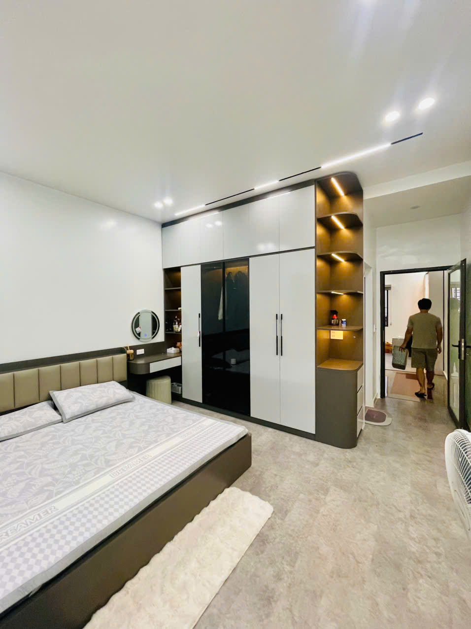 BÁN NHÀ LÔ GÓC 4 TẦNG TẠI KIỀU SƠN – VĂN CAO, OTO VÀO TẬN CỬA, NHÀ ĐẸP Ở NGAY 15986149