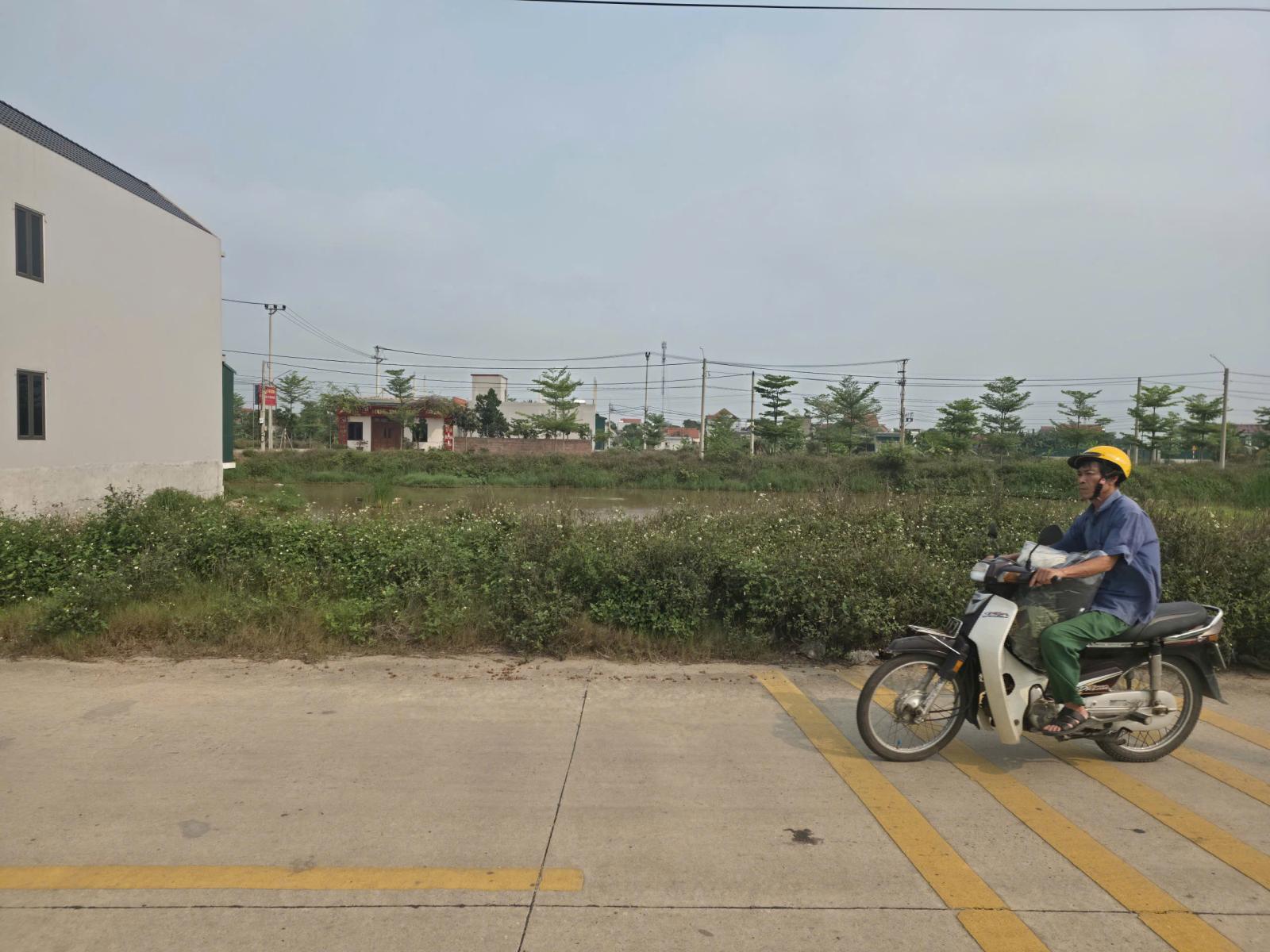 CHÍNH CHỦ CẦN BÁN LÔ ĐẤT VÀNG 150M2 – NGAY SÁT TRƯỜNG THPT YÊN KHÁNH A 15986175