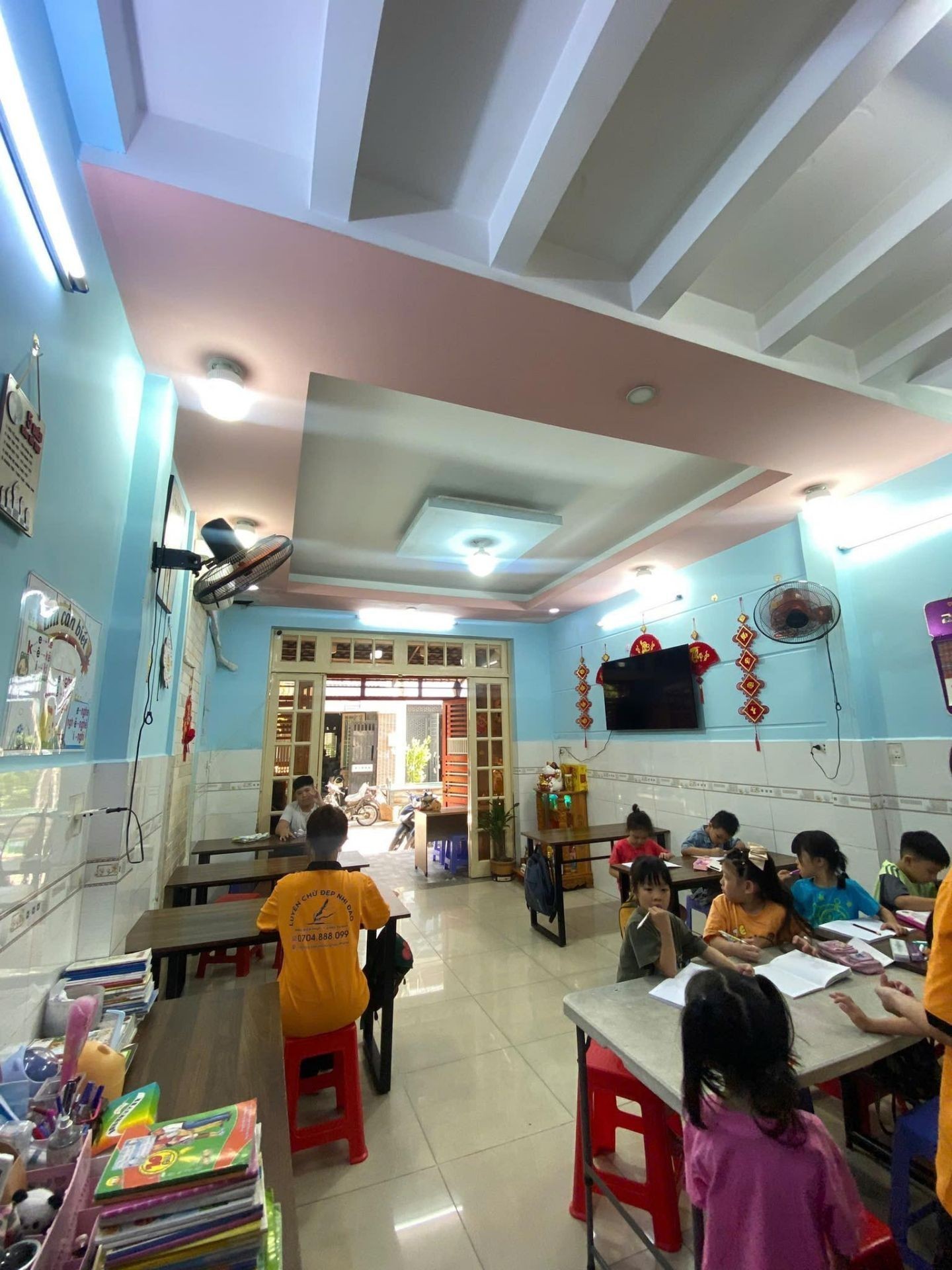 NHÀ HẺM TO NHƯ MẶT TIỀN ĐƯỜNG GÒ XOÀI,NGANG 4M DÀI 14M,HƠN 5 TỶ TL 15986182