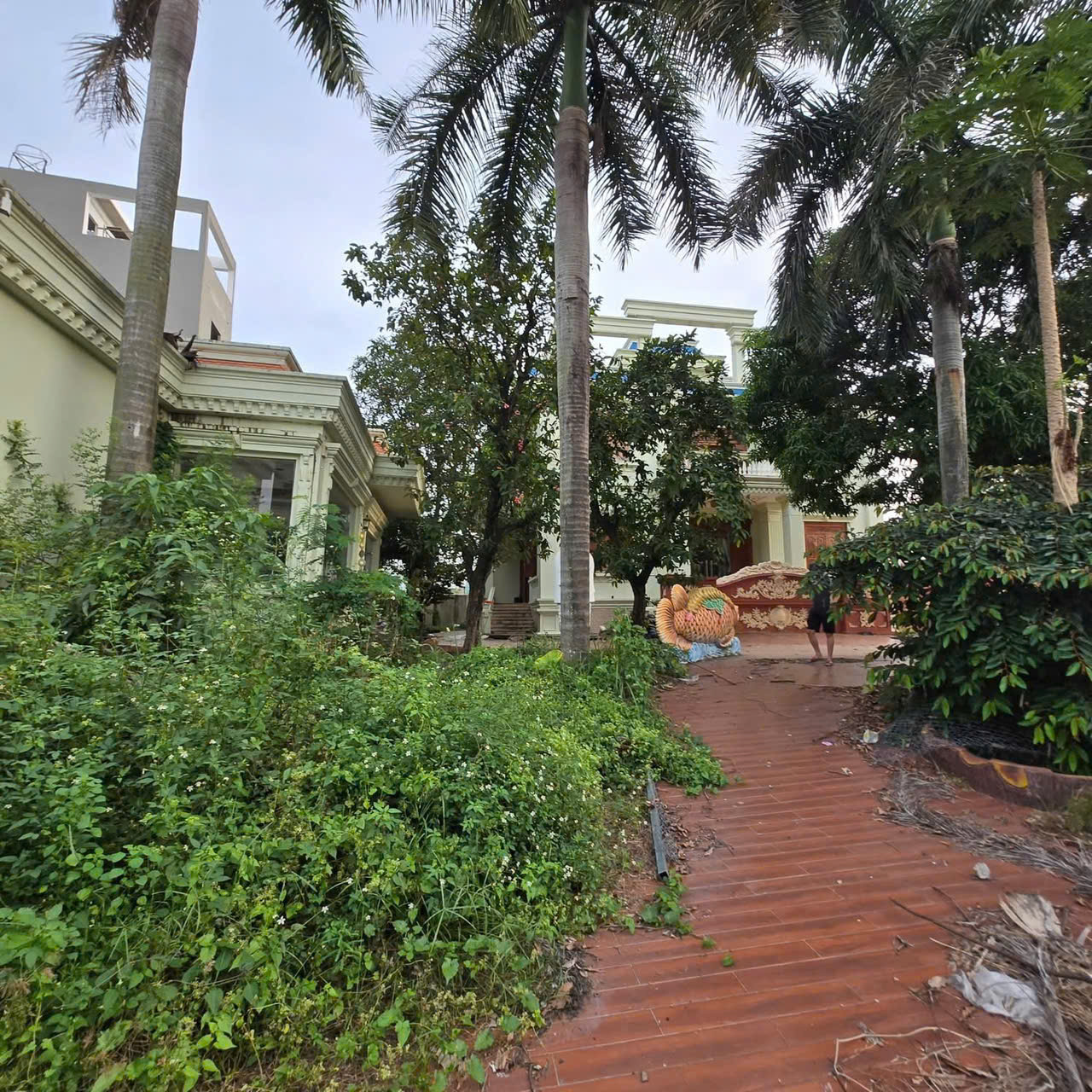 BIỆT THỰ SÂN VƯỜN THẠNH LỘC 37 – 732M² – 7PN – CHỈ 28.98 TỶ TL MẠNH 15986187