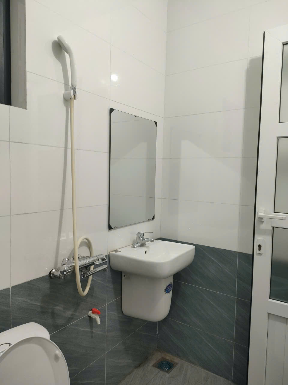 CHÍNH CHỦ CHO THUÊ 3 PHÒNG TRỌ FULL NỘI THẤT GẦN ĐH VINH – VÀO Ở NGAY 15986191