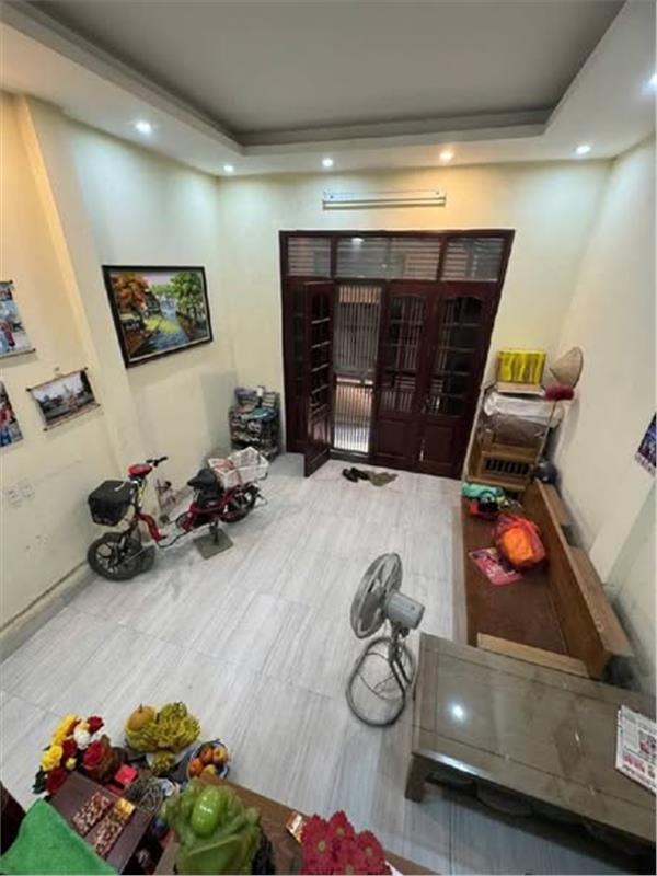 Q.Thanh Xuân – Nhà dân xây 5 tầng, 40m2, ngõ thông rộng – 3 gác tránh, sổ nở hậu. Giá: 10.8 tỷ 15986202