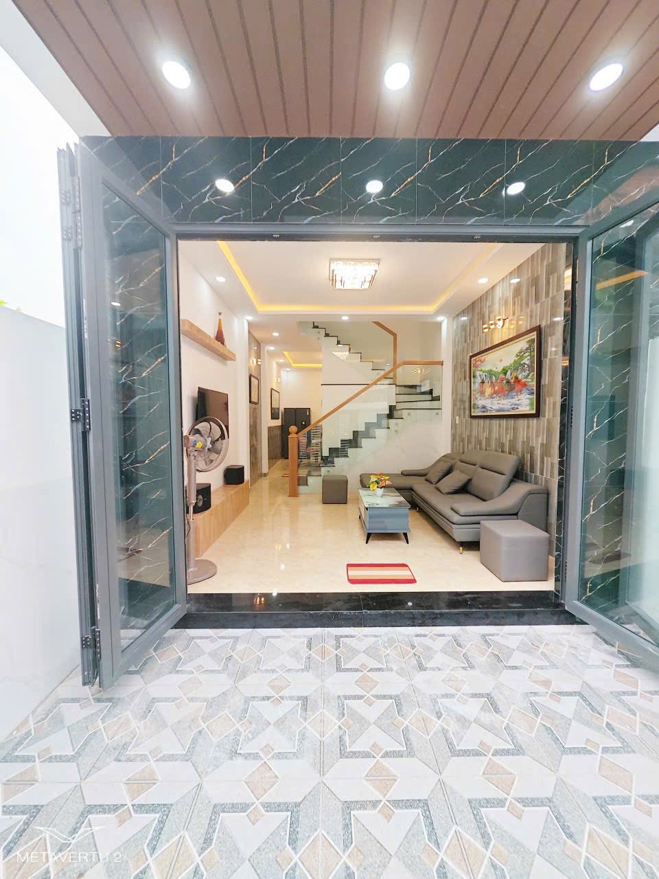 BÁN NHÀ MỚI TTTP 3 TẦNG HẺM CAO ĐÀI P. TÂY NHA TRANG 15986232