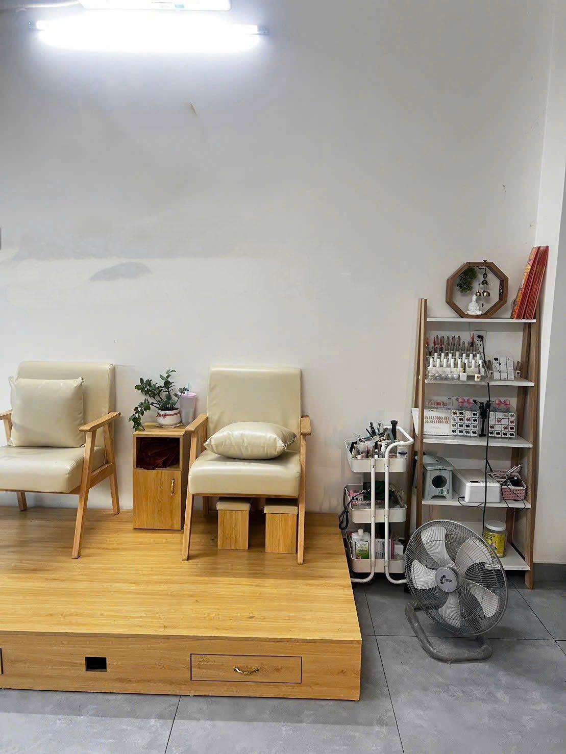 Sang nhượng Spa Mặt tiền đường lớn, khu dân cư đông, gần chợ 15986255