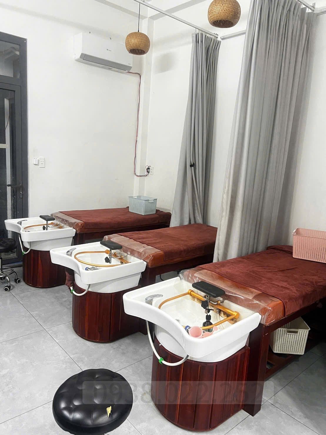 Sang nhượng Spa Mặt tiền đường lớn, khu dân cư đông, gần chợ 15986255