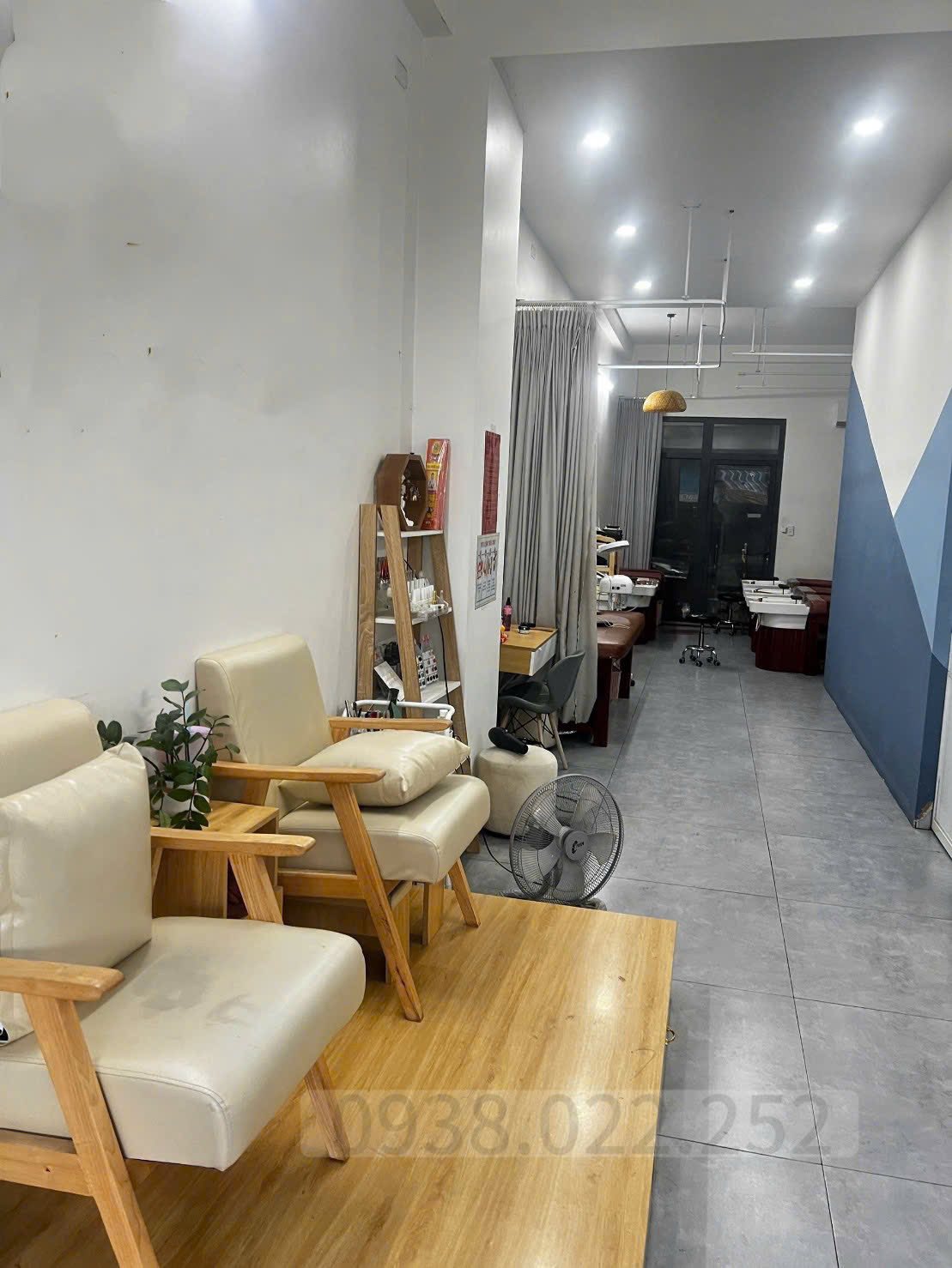 Sang nhượng Spa Mặt tiền đường lớn, khu dân cư đông, gần chợ 15986255