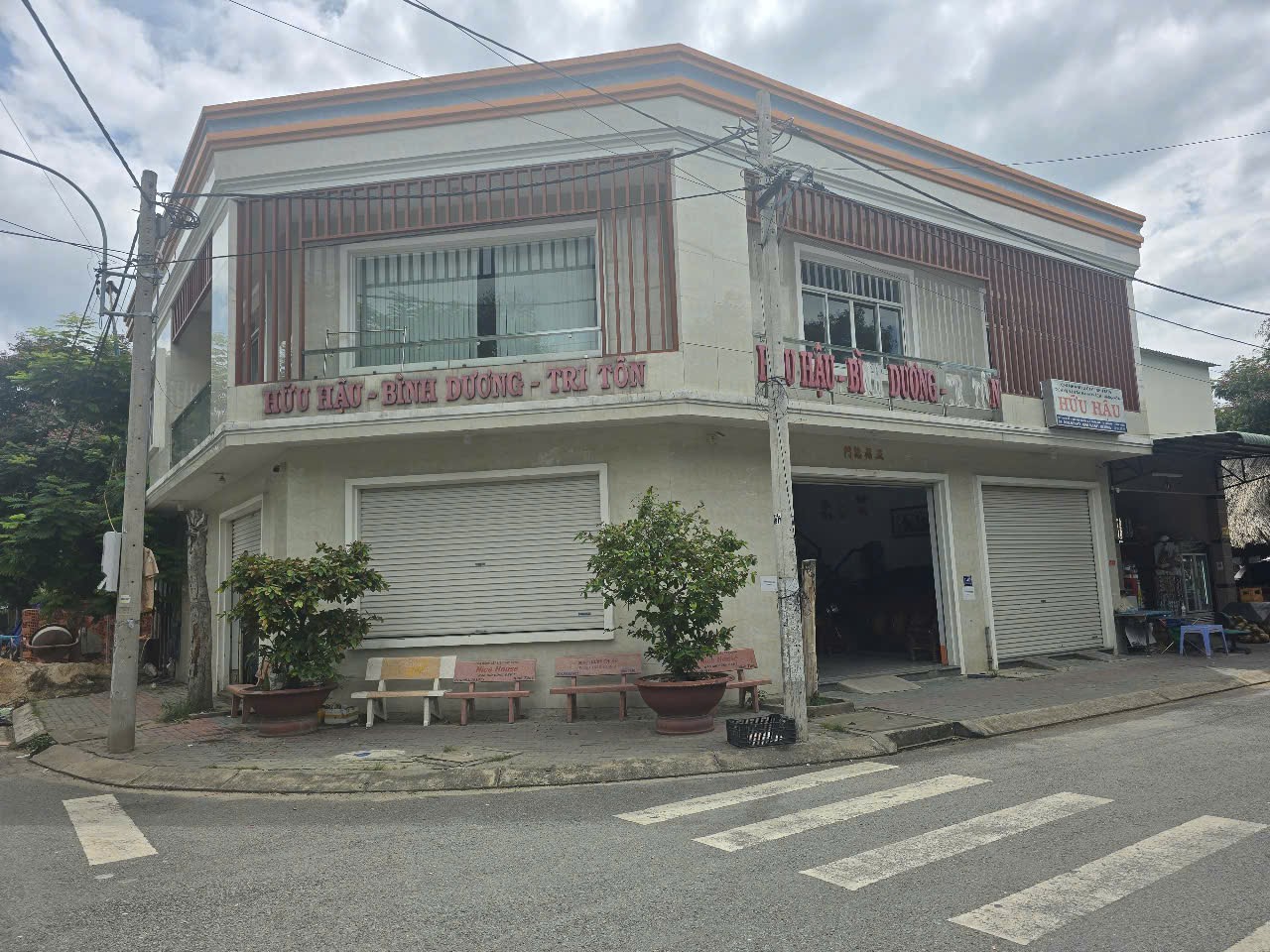 CHUYỂN NHƯỢNG HỆ SINH THÁI VẬN TẢI & CÂY XĂNG Cây xăng dt 25000m2 và trạm điều hành bd gần 200m2 15986277
