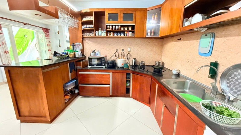 Bán biệt thự sân vườn đường só 38, Phường Hiệp Bình Chánh, Thủ Đức, TP HCM DT 170m2, 3 tầng. Giá 15986289