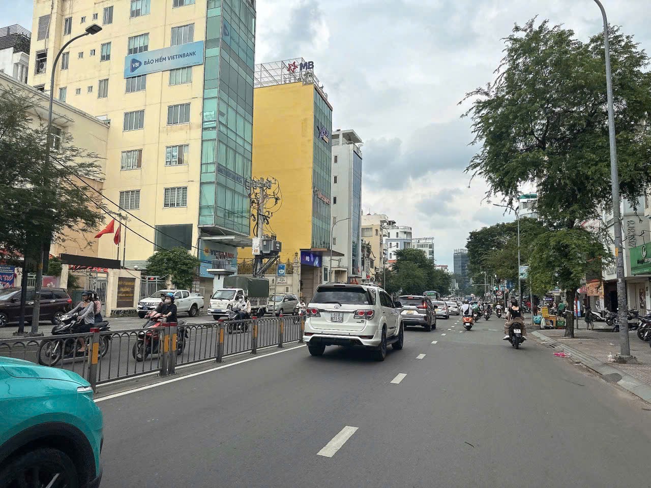 Bán GẤP nhà MTKD đa nghề ngang 5m 5 lầu 102m2 Lê Quang Định gần BV Gia Định chỉ 24.5 tỷ. 15986293