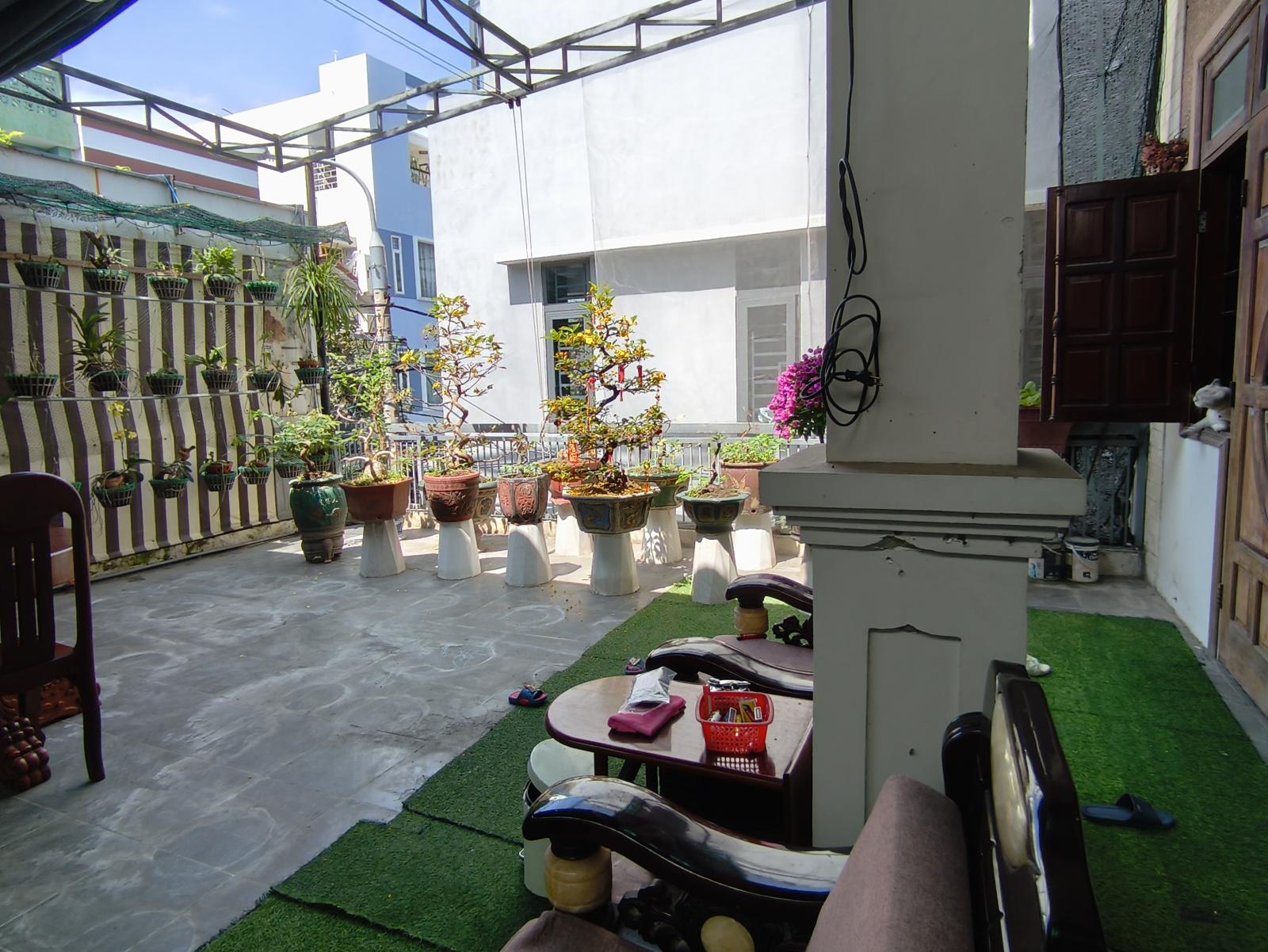 ♣ Góc MT Phạm Cự Lượng 175m2, ngang 7.9m, 3 tầng Nội thất Gỗ xịn sò, KD Cực Ngon 15986297