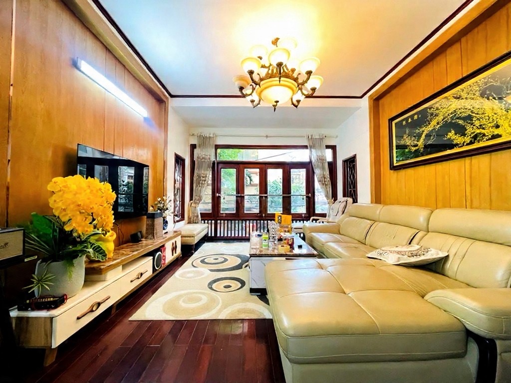 lạc long quân 50m x6 tầng 18,9 tỷ ô tô qua nhà,ngõ thông,full nội thất,5p ra hồ tây 15986296