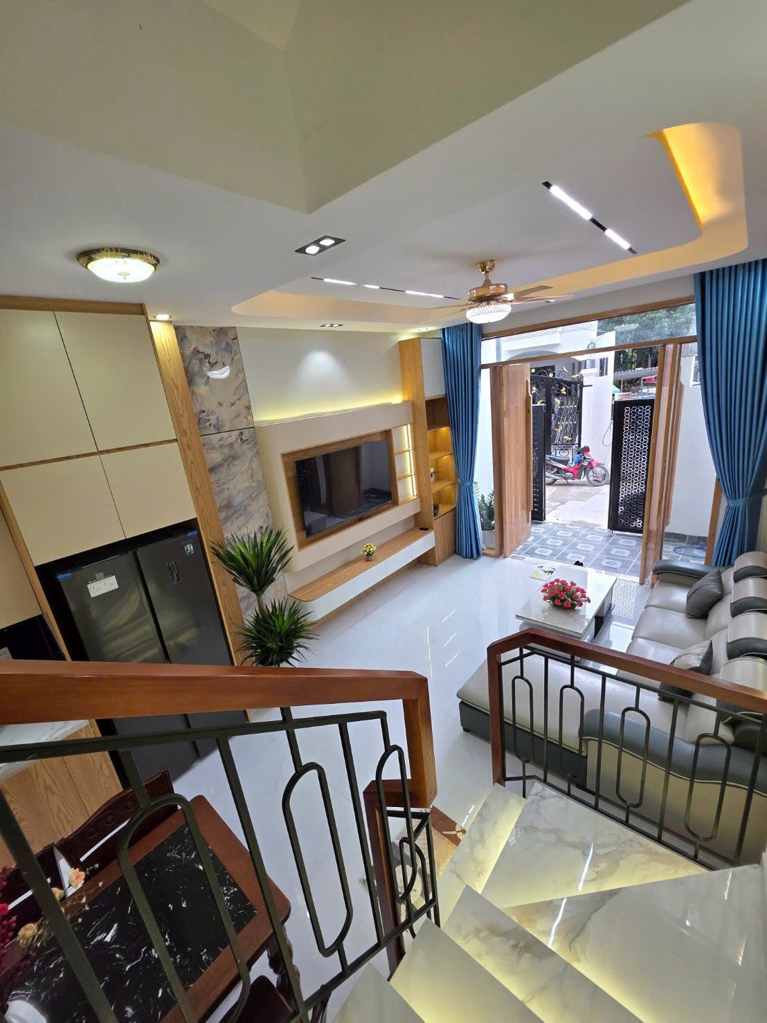 NHÀ ĐẸP- GIÁ TỐT CHÍNH CHỦ CẦN BÁN NHANH Nhà xây mới 100% phường Hòa Khánh, tp Đà Nẵng 15986306