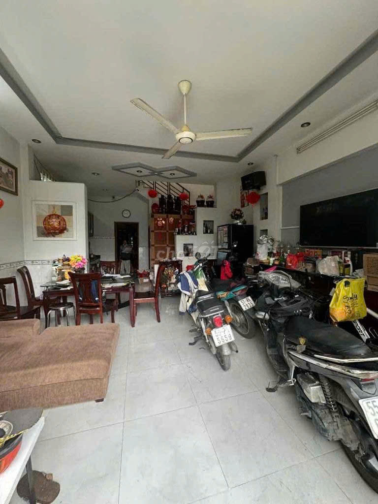 HOT HOT - NHÀ ĐẸP – GIÁ TỐT – BÁN GẤP NHÀ Đường Vườn Lài, Phường An Phú Đông, Quận 12, TP. HCM 15986305