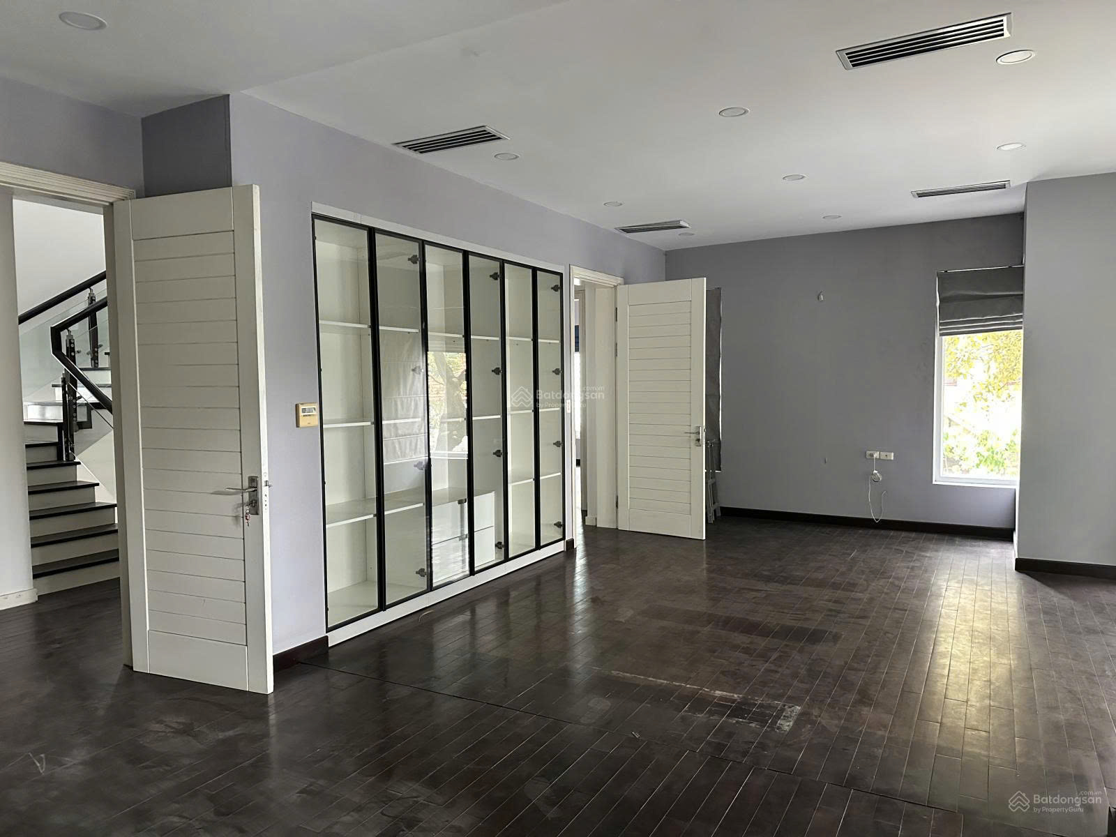 Bán biệt thự Tây Hồ, gần hồ, 110m2, ngõ rộng, chỉ 28 tỷ 15986318