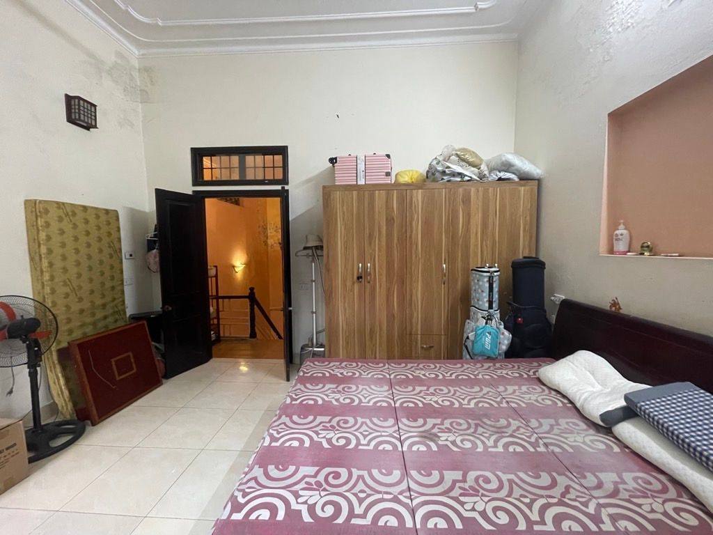 NHÀ ĐẸP PHỐ HOÀNG HOA THÁM 47M 5T GIÁ 14 TỶ NGÕ THÔNG NGAY GẦN ĐƯỜNG Ô TÔ 15986319