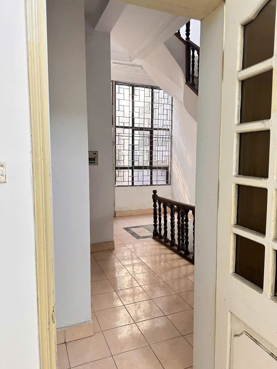 CHO THUÊ NGUYÊN CĂN ĐẶNG TIẾN ĐÔNG - 80M 3T, 3 NGỦ, 15TR 0903258273 15986329