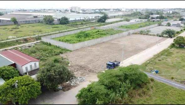 Bán đất mặt tiền 17,5x22,5m giá 7 tỷ Đường Xuân Thới Sơn 15986338