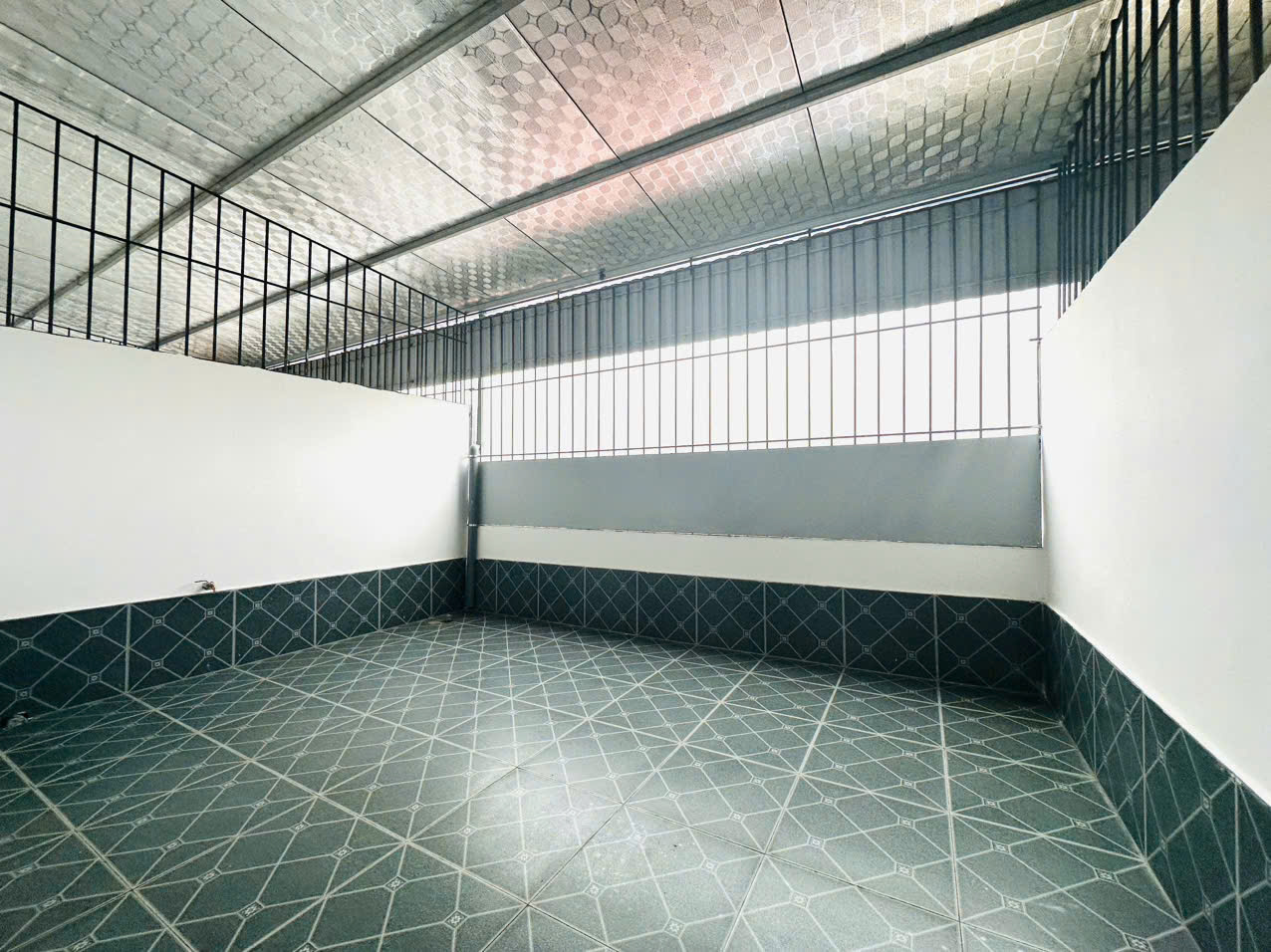 BÁN NHÀ NGÔ GIA TỰ – NGÕ RỘNG 5M, GẦN PHỐ, Ô TÔ ĐỖ CỬA 15986351