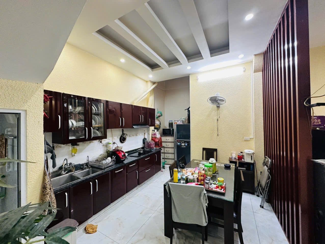 BÁN NHÀ HOÀNG HOA THÁM 45M 5 TẦNG MẶT TIỀN 4M 11 TỶ 15986454