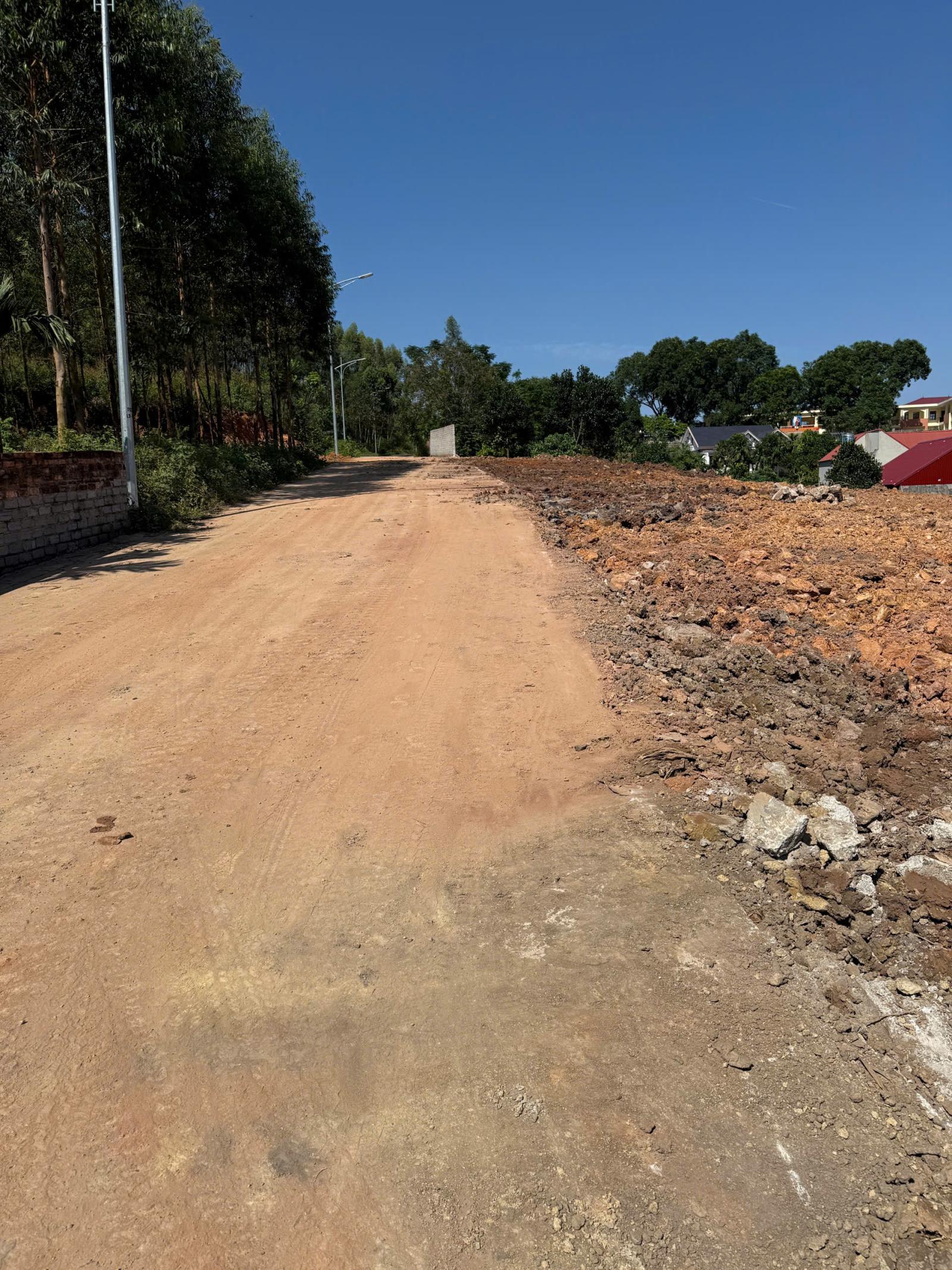 Bán đất Thượng Tùng, Yên Dũng, Bắc Giang. 106m2- Mt 6,3m. đường ô tô. giá 890 triệu 15986466