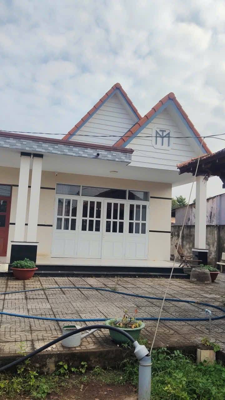 Cần bán nhà mái thái mặt tiền đường nhựa - Hòa Long (Phường Tam Long, TP.HCM) 15986513