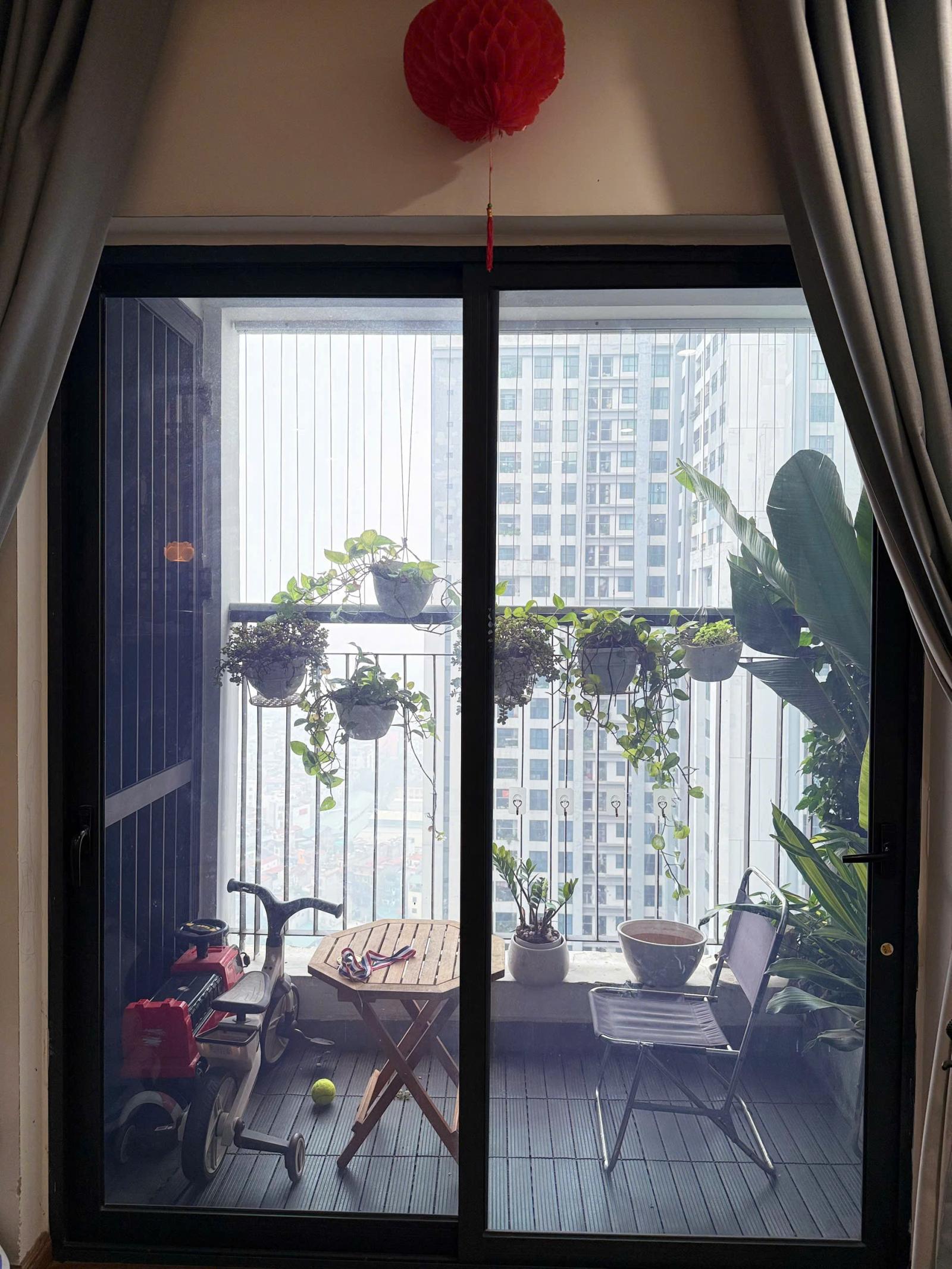 Người thân gửi bán căn hộ gia đình đang ở rất giữ gìn - 3PN 99m² Goldmark City với giá 8 tỷ.



 15986562