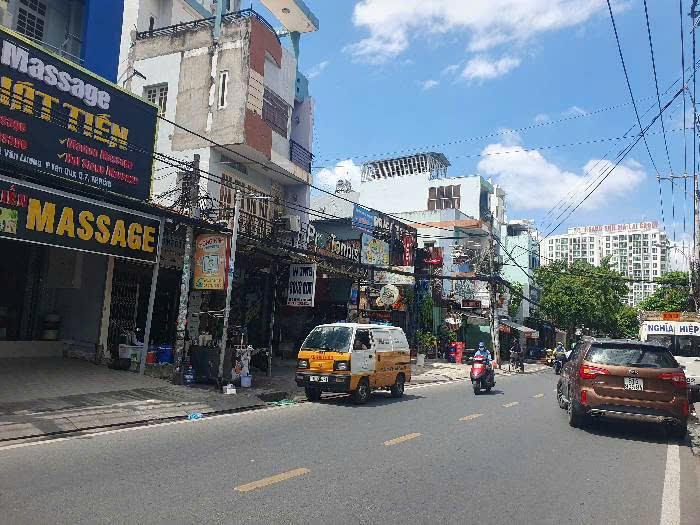 Quận 7. Bán Toà CHDV Đường Lê Văn Lương, Ngay Lotter Mart. 7 Tầng, 35 Phòng Cao Cấp, 88 Tỷ 15986564