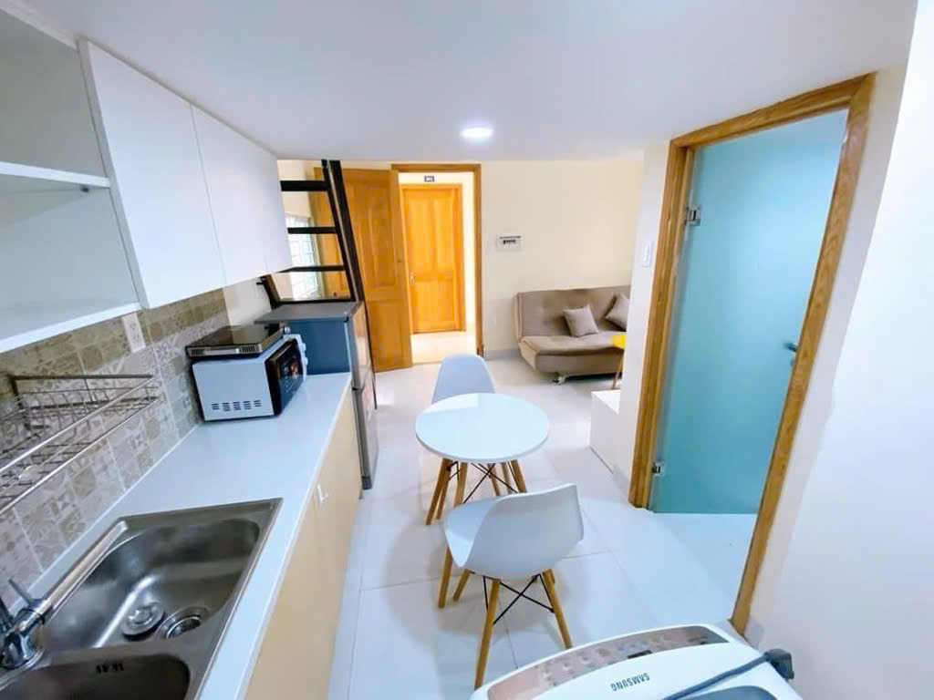 Quận 7. Bán Toà CHDV Đường Lê Văn Lương, Ngay Lotter Mart. 7 Tầng, 35 Phòng Cao Cấp, 88 Tỷ 15986564