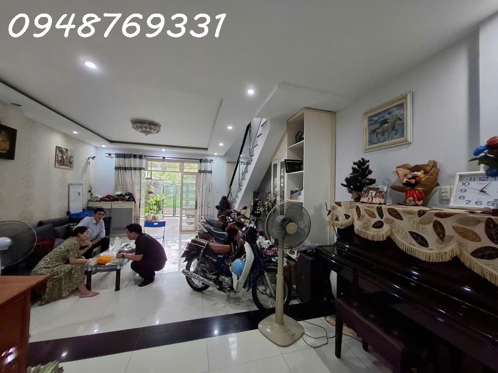 MẶT TIỀN CV BÔNG SAO – VIEW CÔNG VIÊN – KHU BIỆT THỰ P.5 QUẬN 8-0948769331 15986573