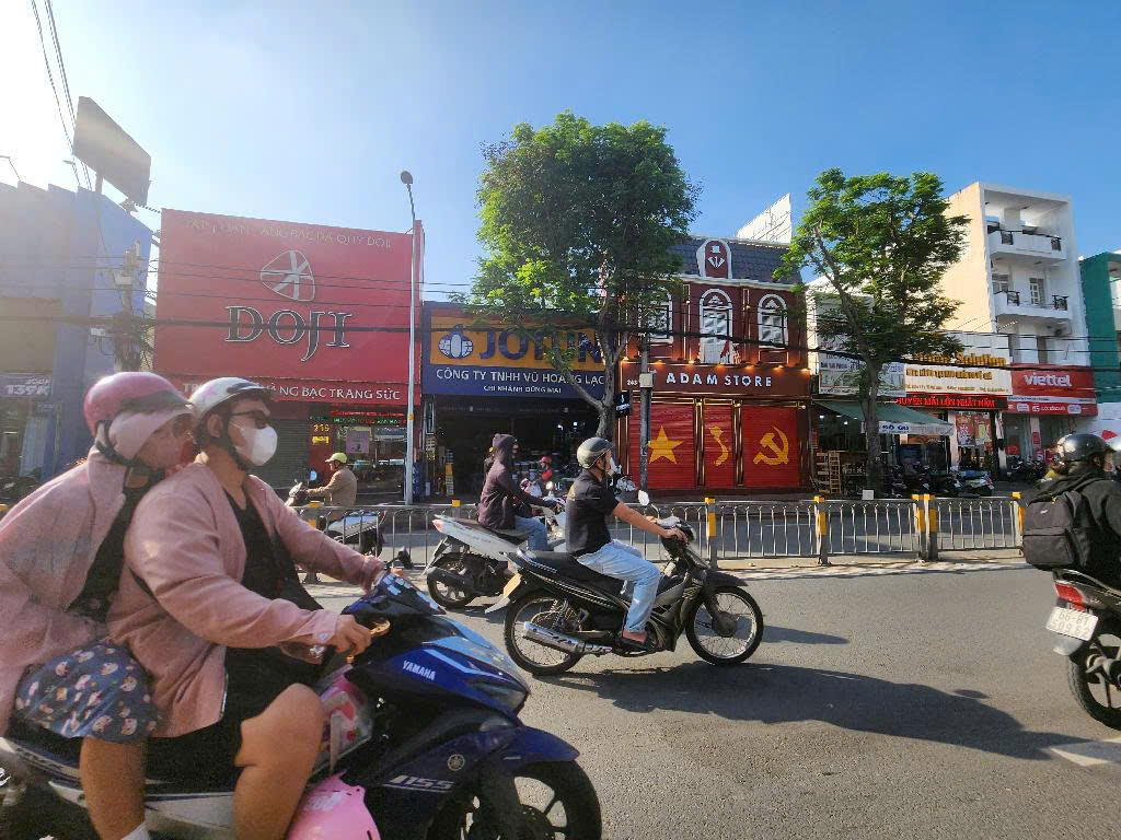 QUẬN 7. Tài Sản Trên Đường Nguyễn Thị Thập. 4x27m. 5 Tầng. Cần Bán 15986623