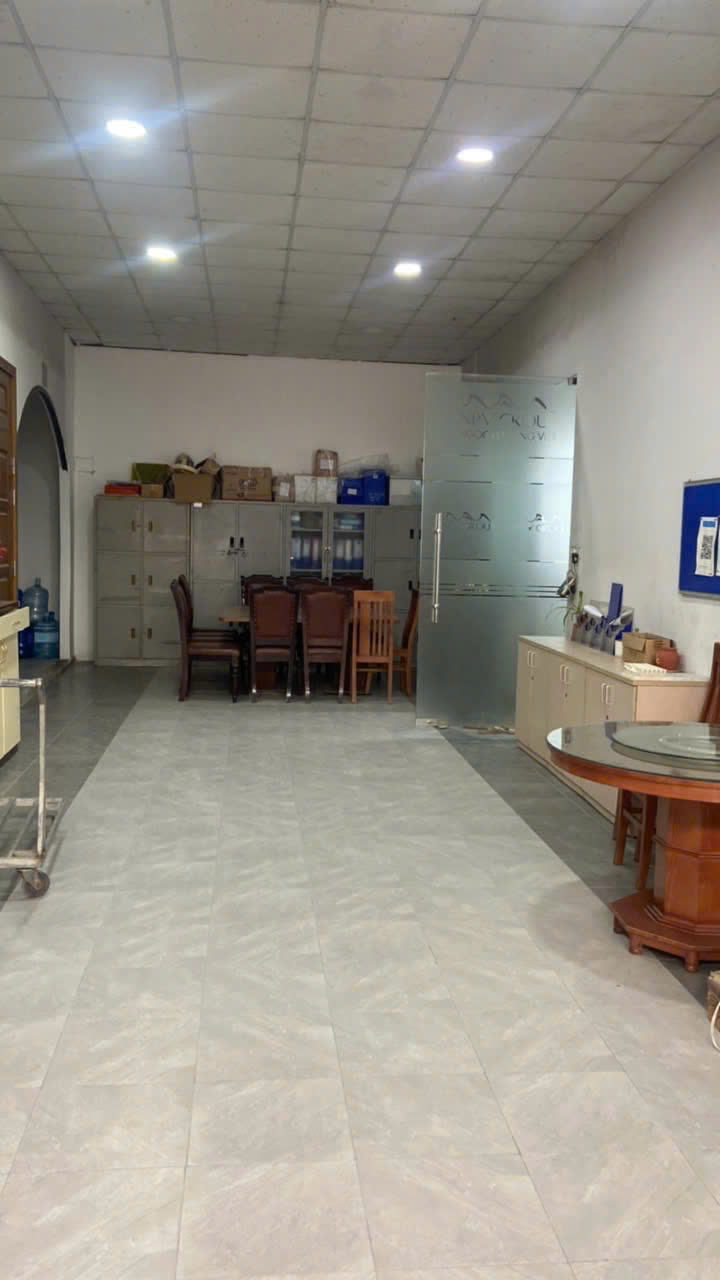 CHÍNH CHỦ CHO THUÊ VĂN PHÒNG - 200M2 -GIÁ TỐT TẠI TÂY HỒ, HÀ NỘI 15986629