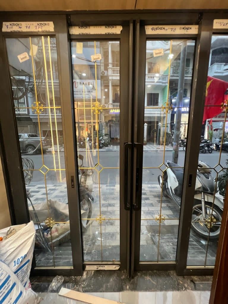 Bán nhà 6 tầng mặt phố Trích Sài, diện tích 33m2,giá 24,5 tỷ 15986657