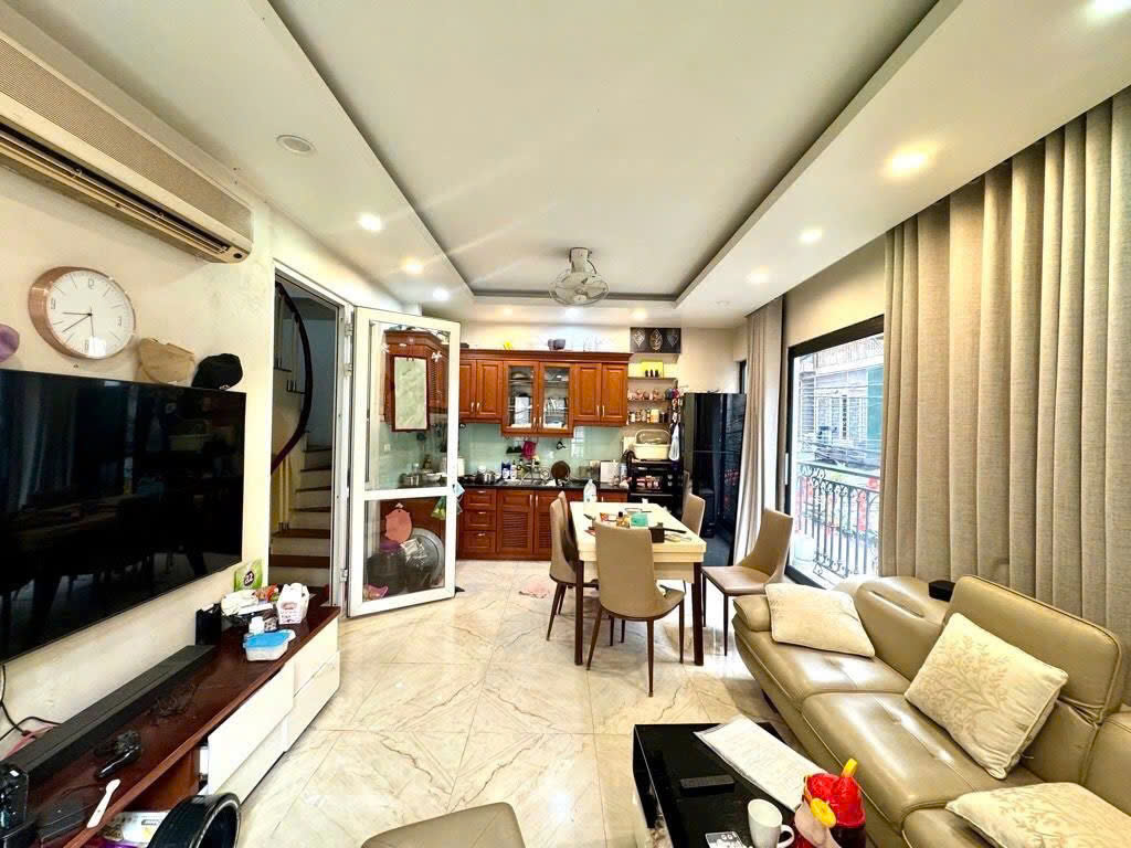 Giảm chào 200tr! Bán nhà mặt phố Võ Văn Dũng, 32m2, 5 tầng, nhỉnh 28 tỷ, ô tô, kinh doanh đỉnh 15986739